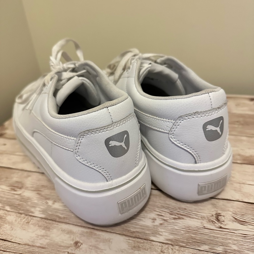 Puma Carina Platform Sneaker women’s size 10